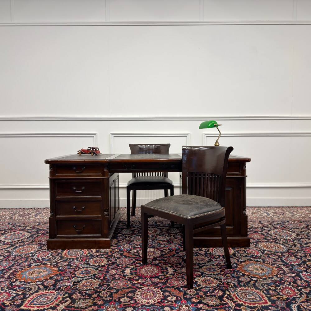 Ensemble de bureau anglais classique avec chaises de bureau