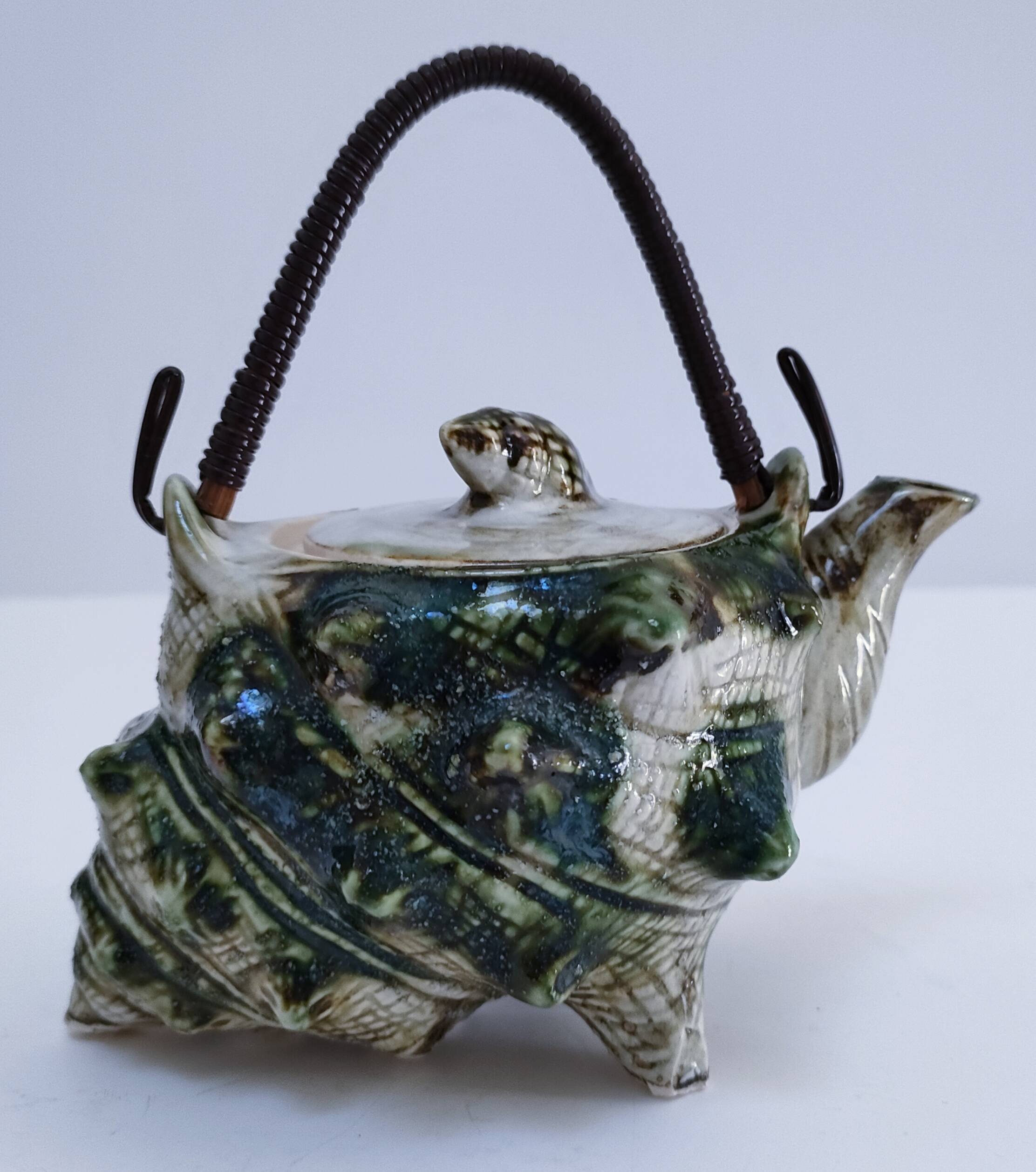 Vintage enamelled earthenware shell decor teapot