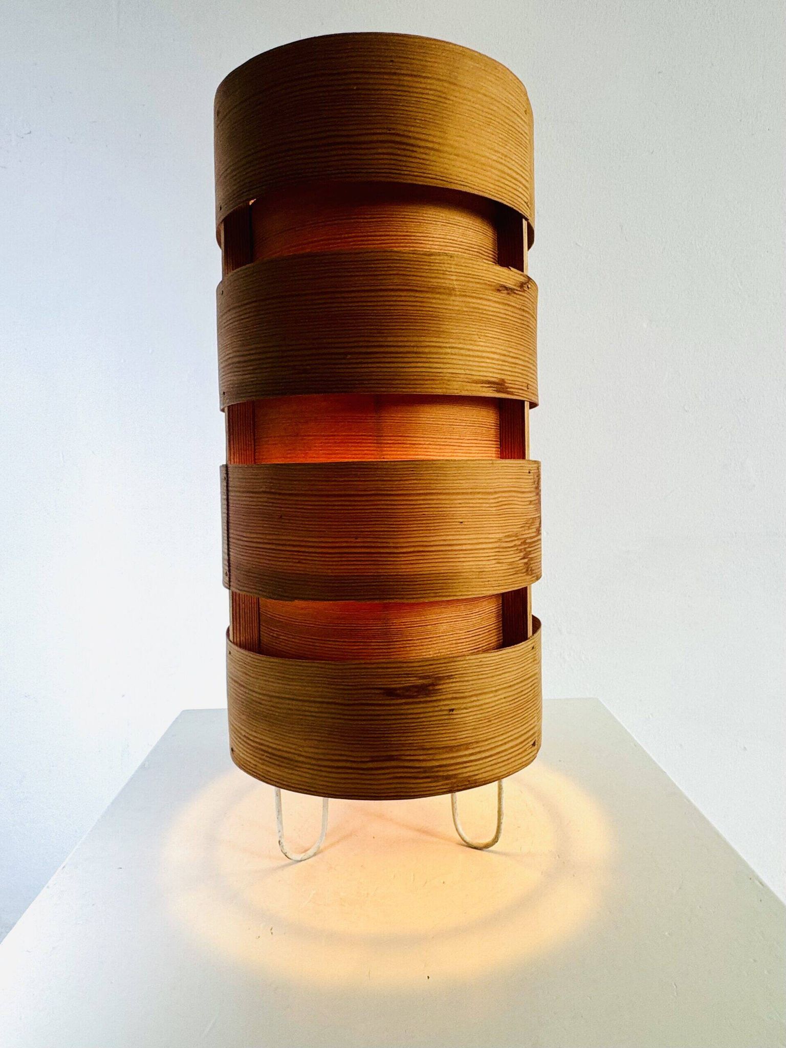 Large Cylindrical Pine Veneer Table Lamp By Hans-Agne Jakobsson For Ab Ellysett, Sweden 1960S