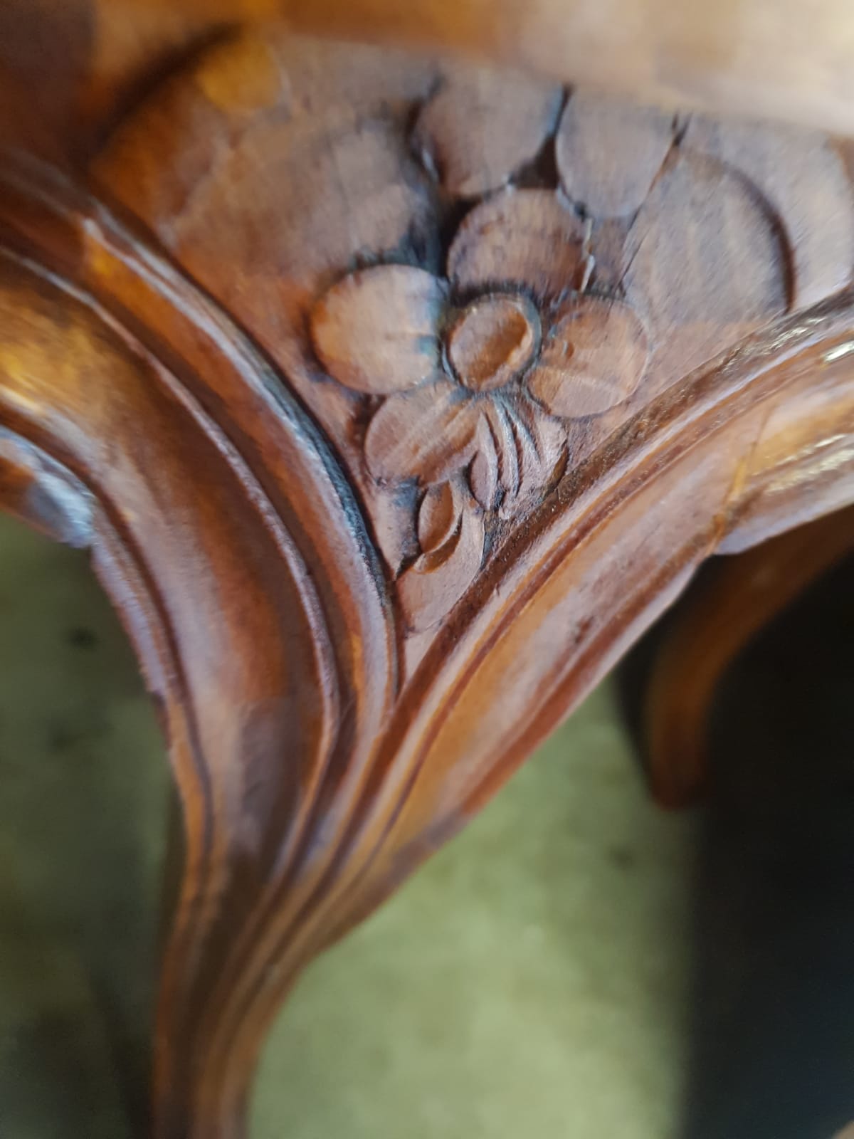 Fauteuil de bureau style Louis XV cuir et cannage