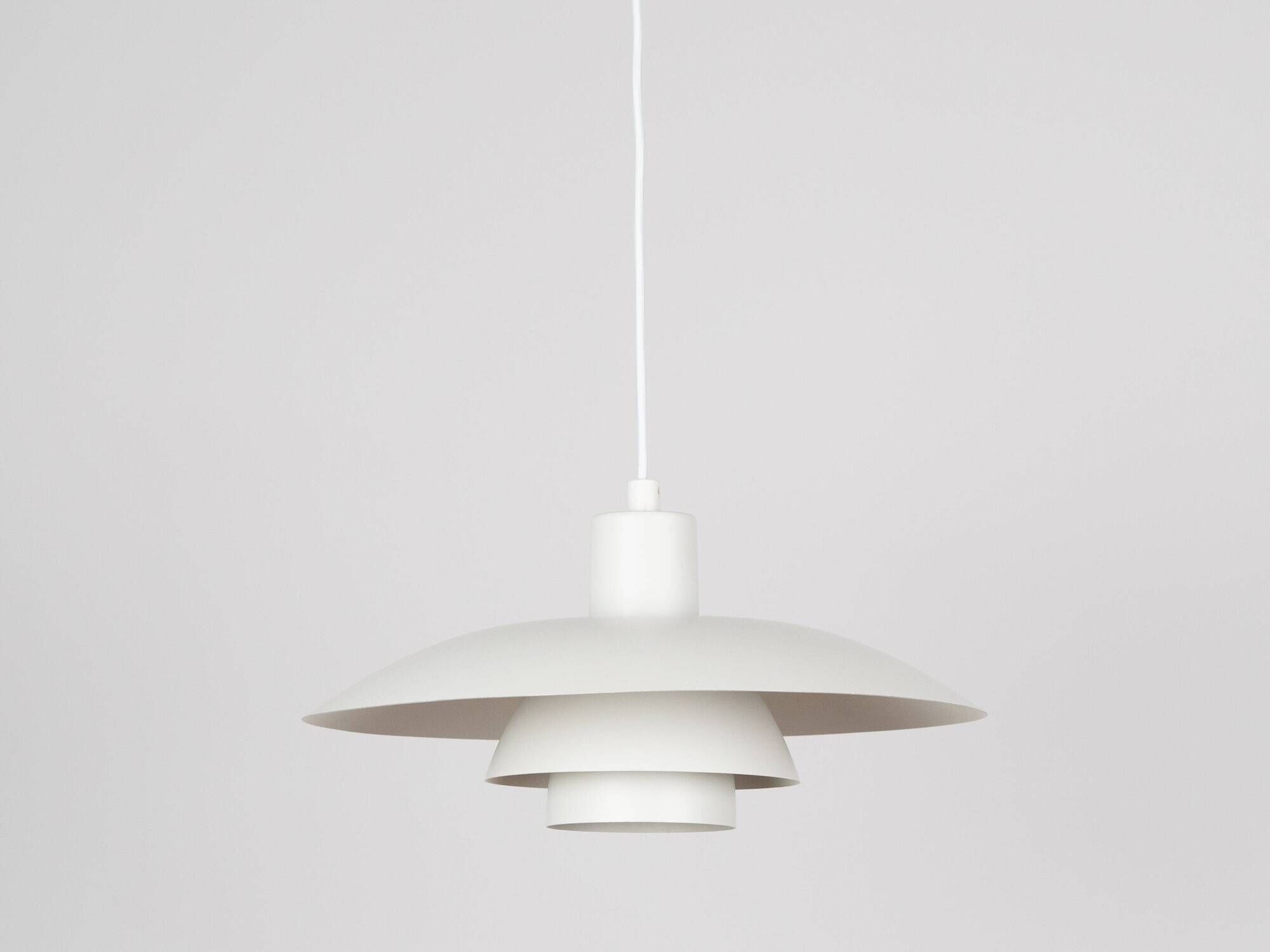 Pair of 2 Danish vintage lamps PH 4/3 by Poul Henningsen, Louis Poulsen1966