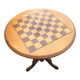 Round table