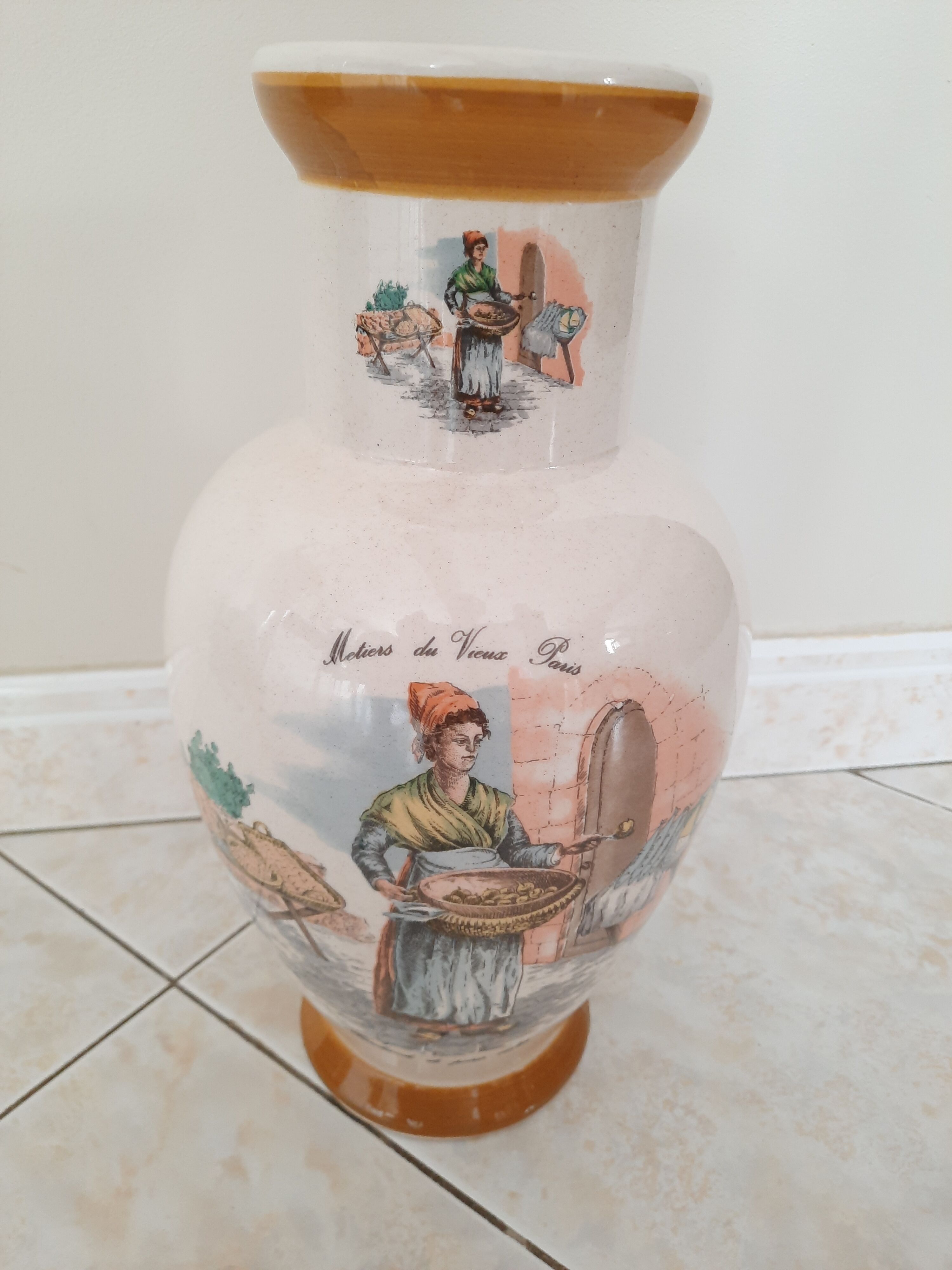 Vase of old Paris trades
