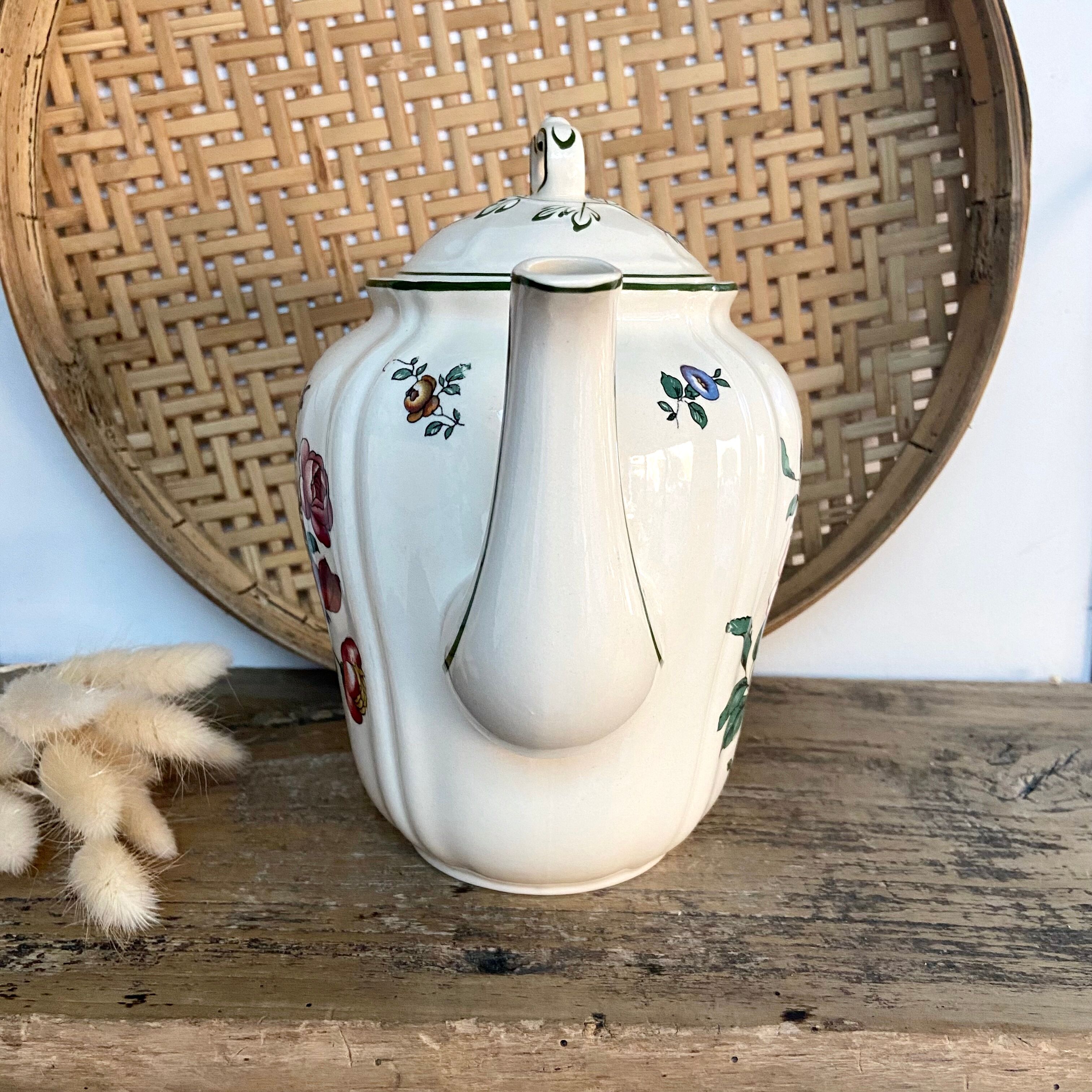 Vintage Villeroy & Boch teapot