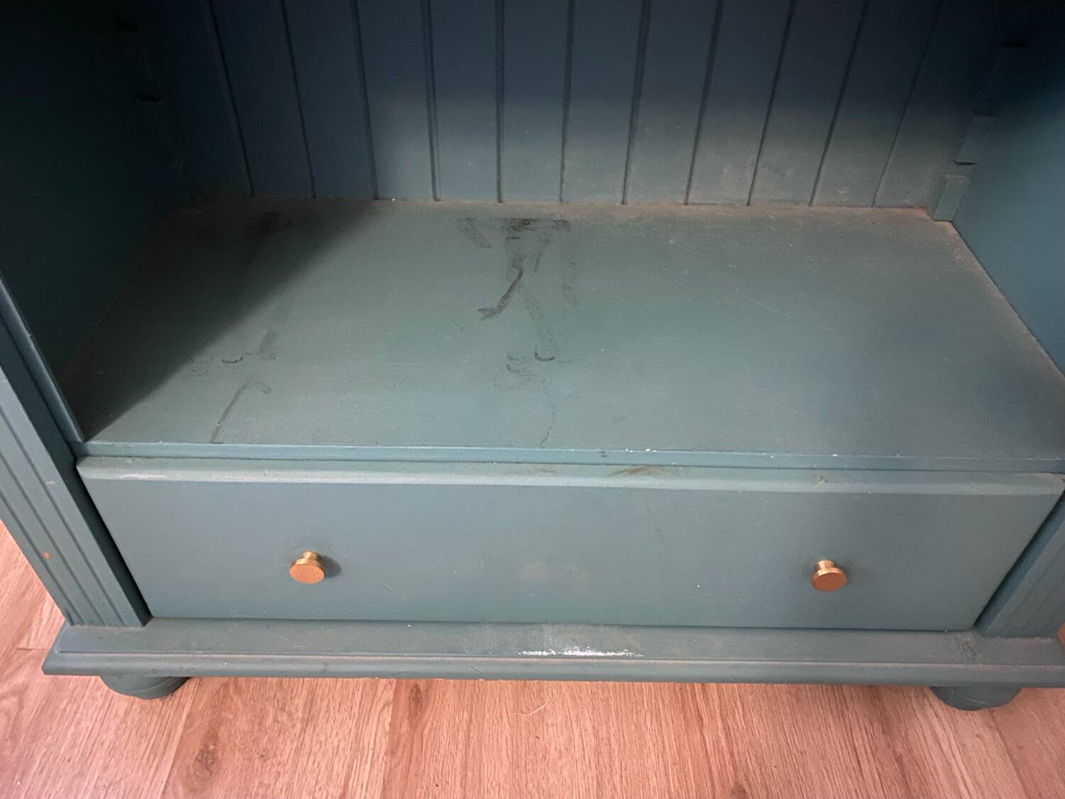 Solid wood green library