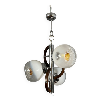 Vintage chandelier in chromed metal and wood with 3 Murano glass globes