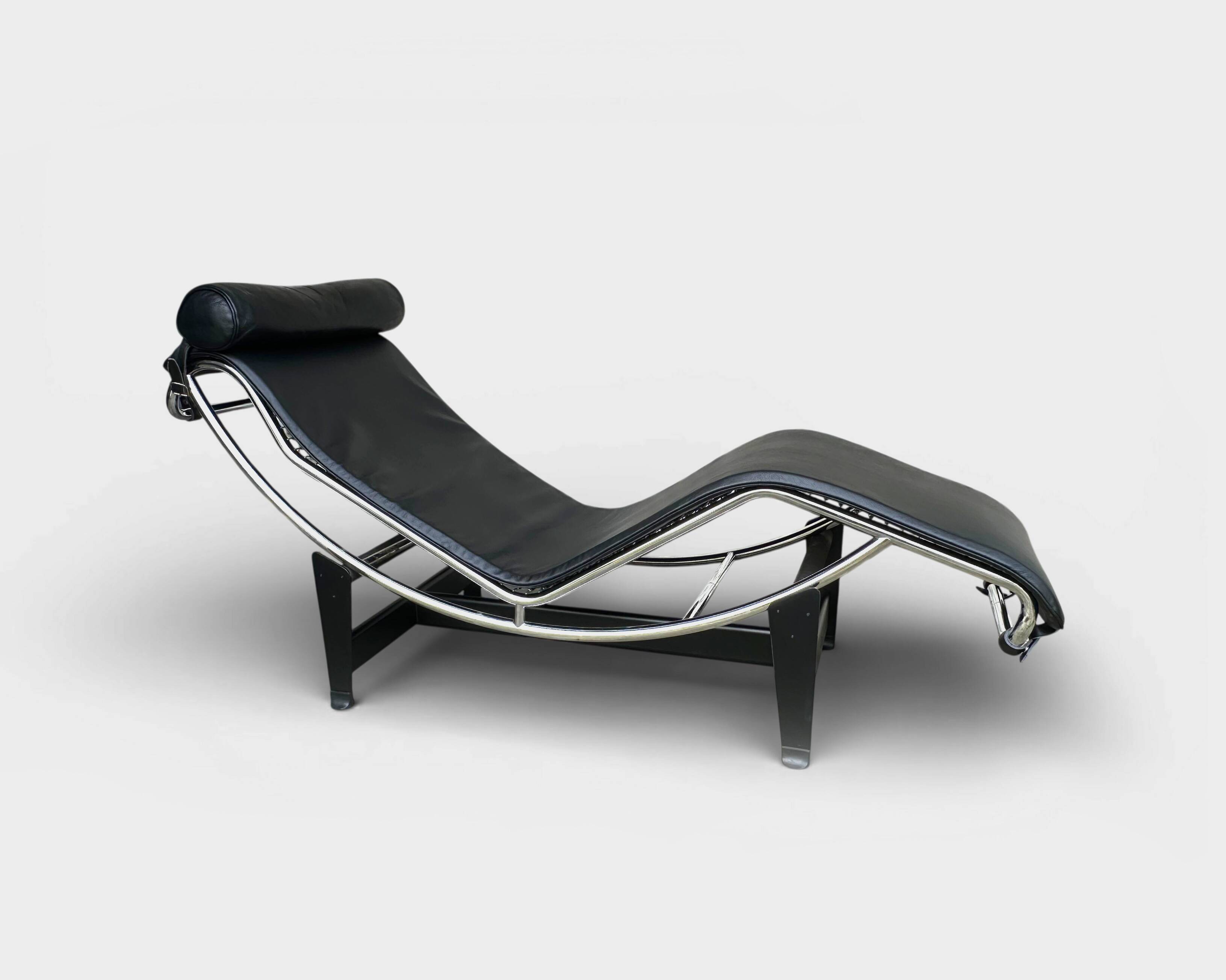 LC4 chaise longue no. 1382 Le Corbusier, Jeanneret & Perriand Cassina, 1960