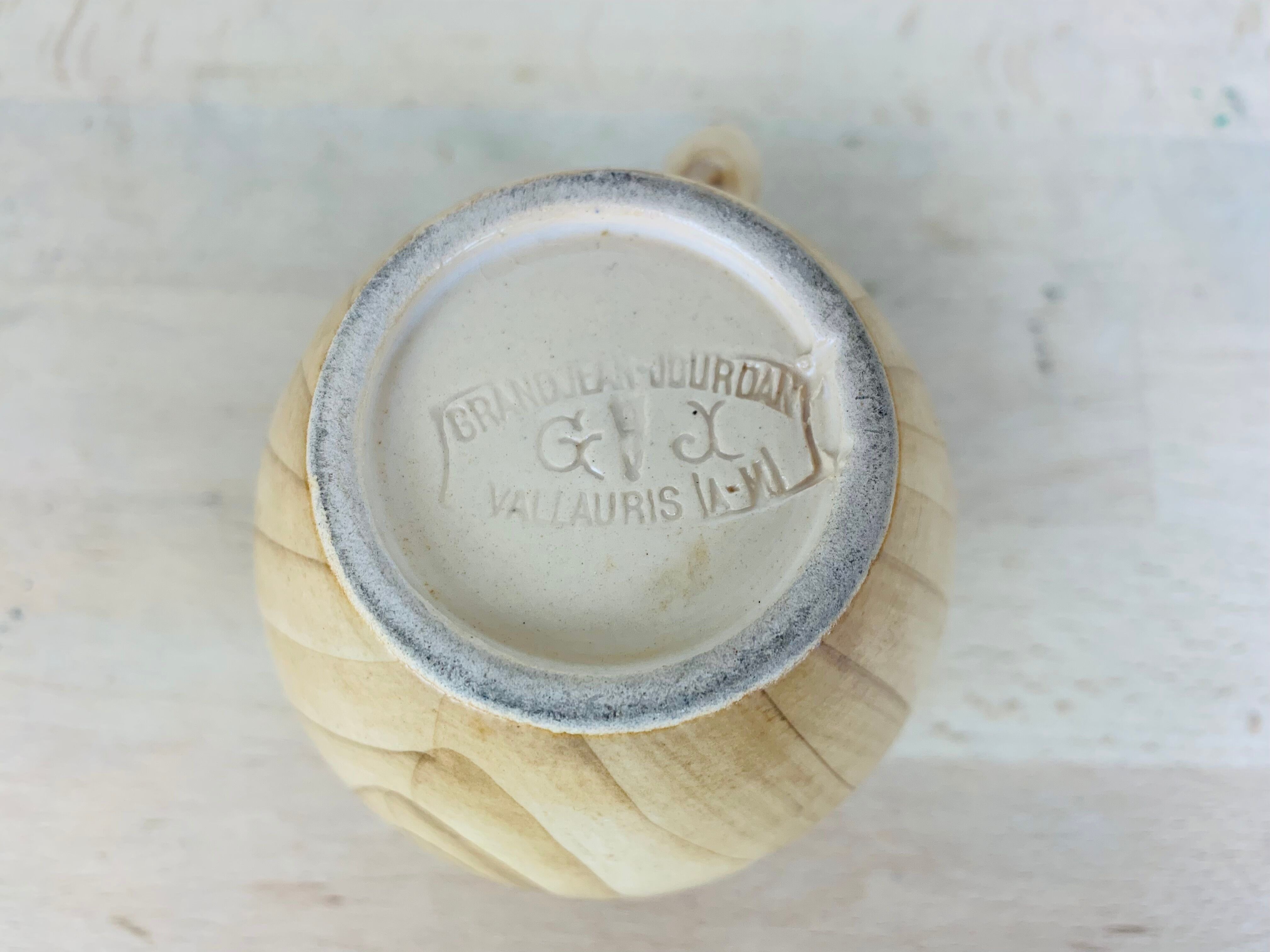 Pitcher and pan Grandjean Jourdan Vallauris, ceramic wood effect