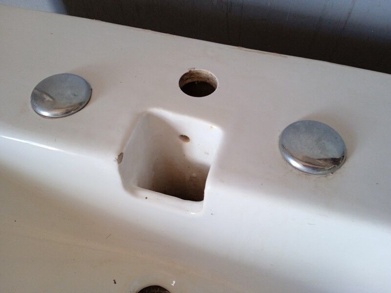 Washbasin design epoch 1970s enamelled ceramic