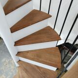 Escalier colimaçon ancien 1900
