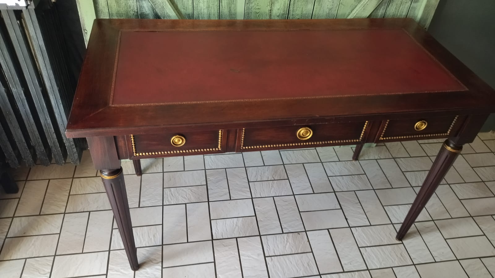 Old louis XV style office