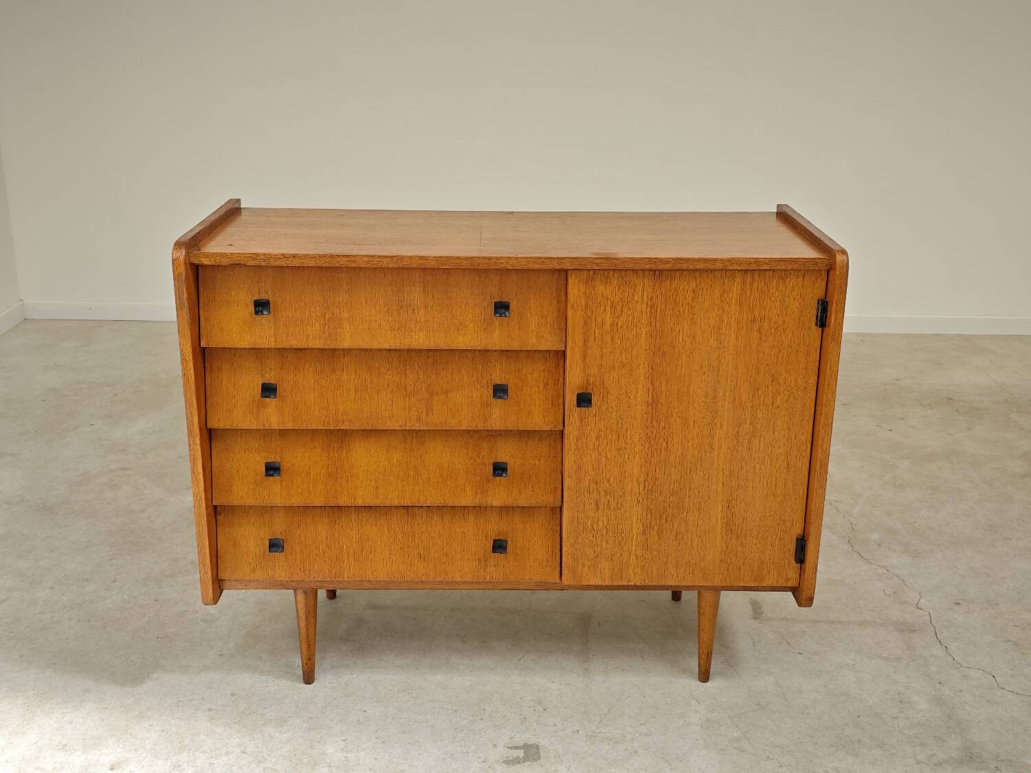 Small sideboard with spindle legs, France 1960