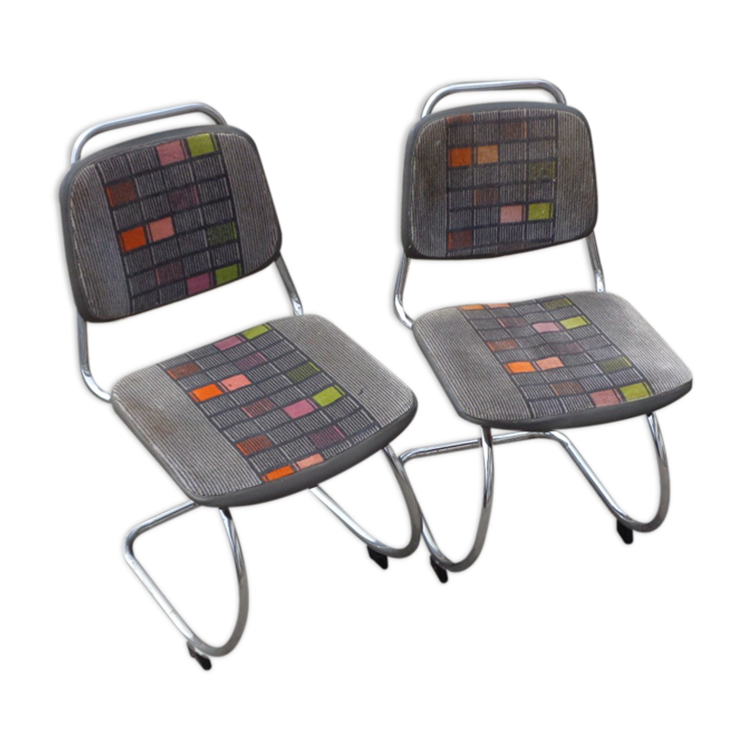 Duo of vintage cantilever chairs