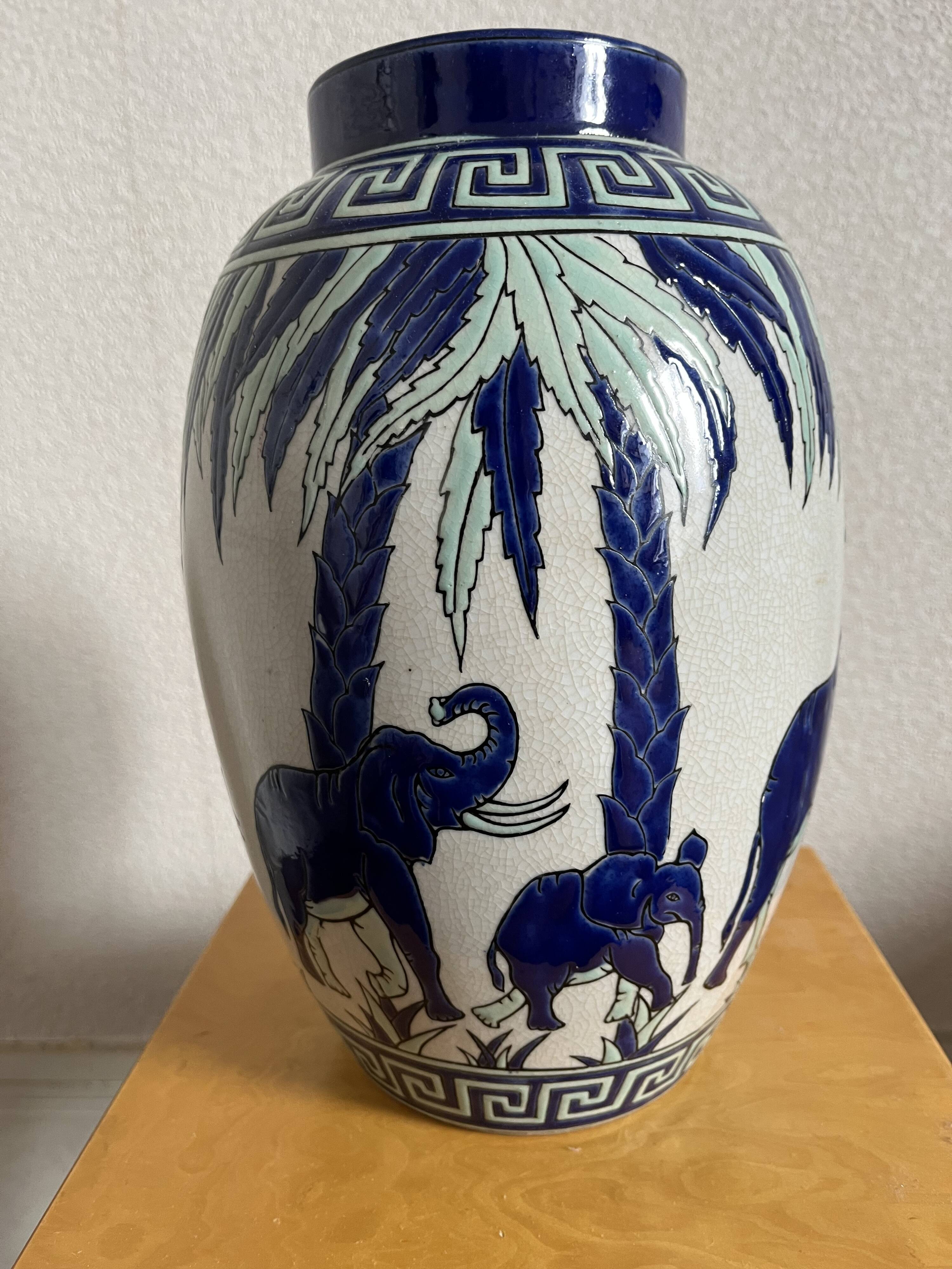Keralouve Elephant Vase