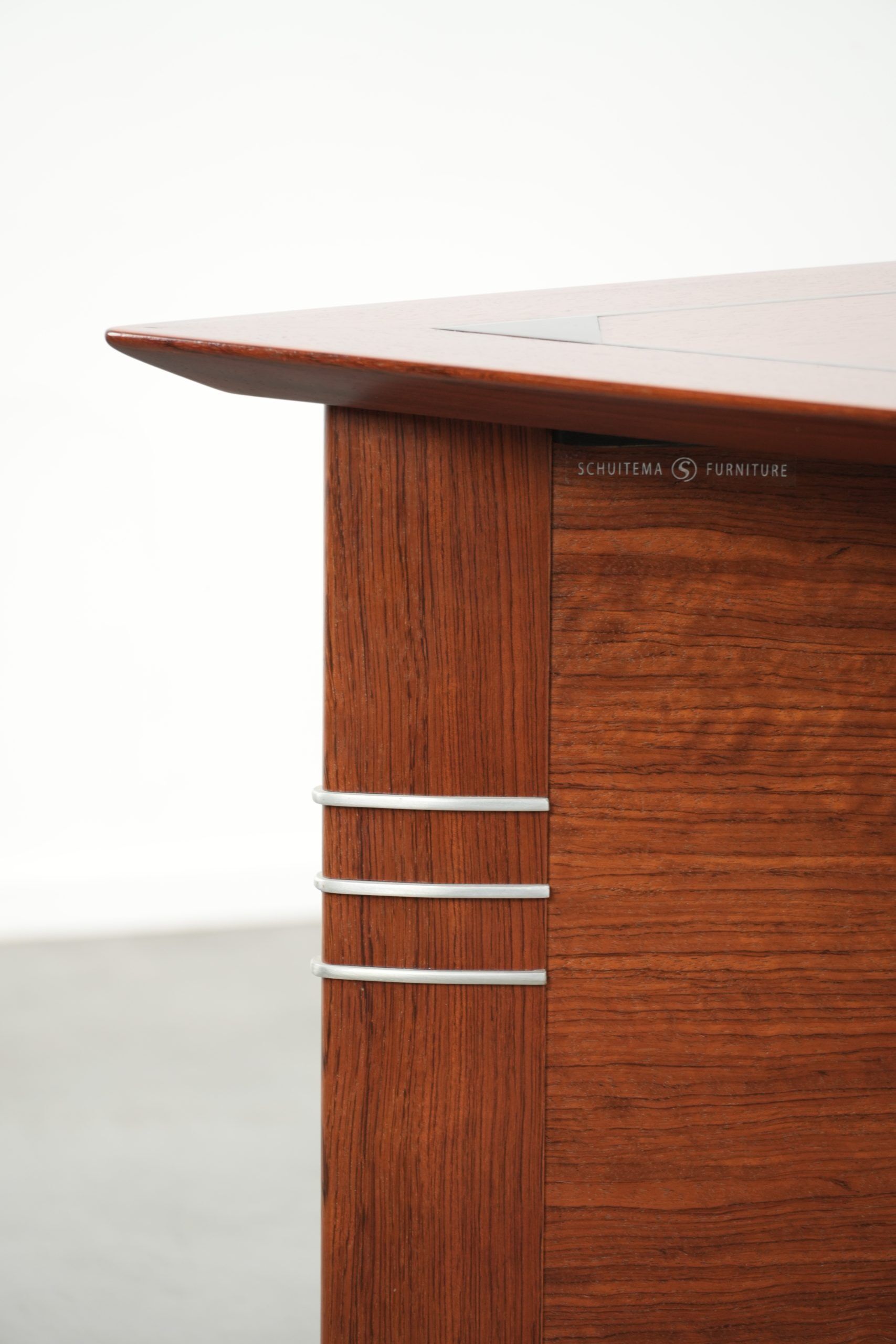 Table d'appoint, café Art Déco de forme triangulaire