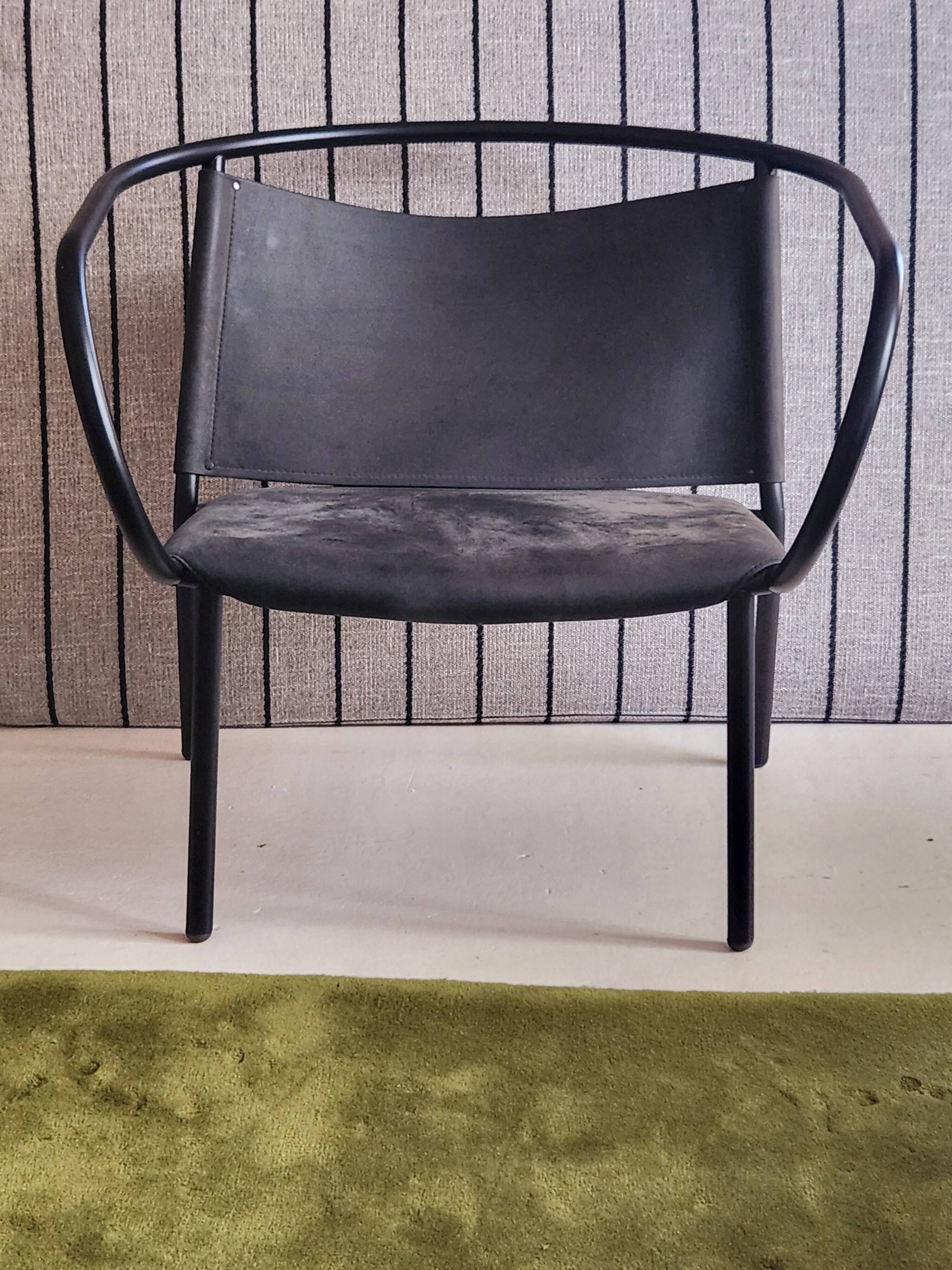 Afteroom lounge chair audio