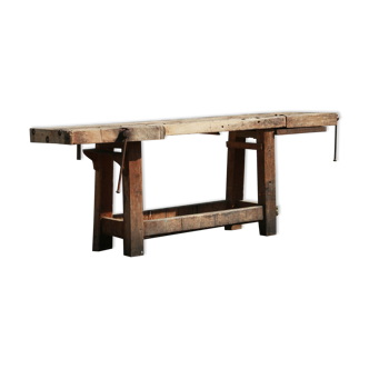 Carpenter's establishment - Solid oak