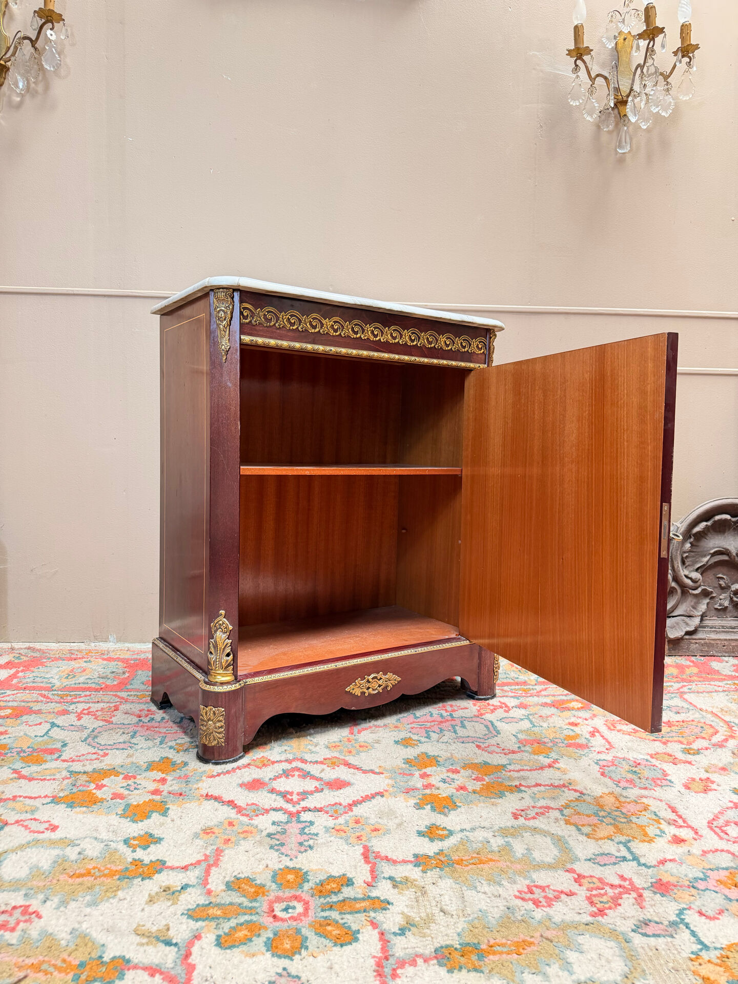 SUPPORT FURNITURE IN NAPOLEON III STYLE MARQUETRY