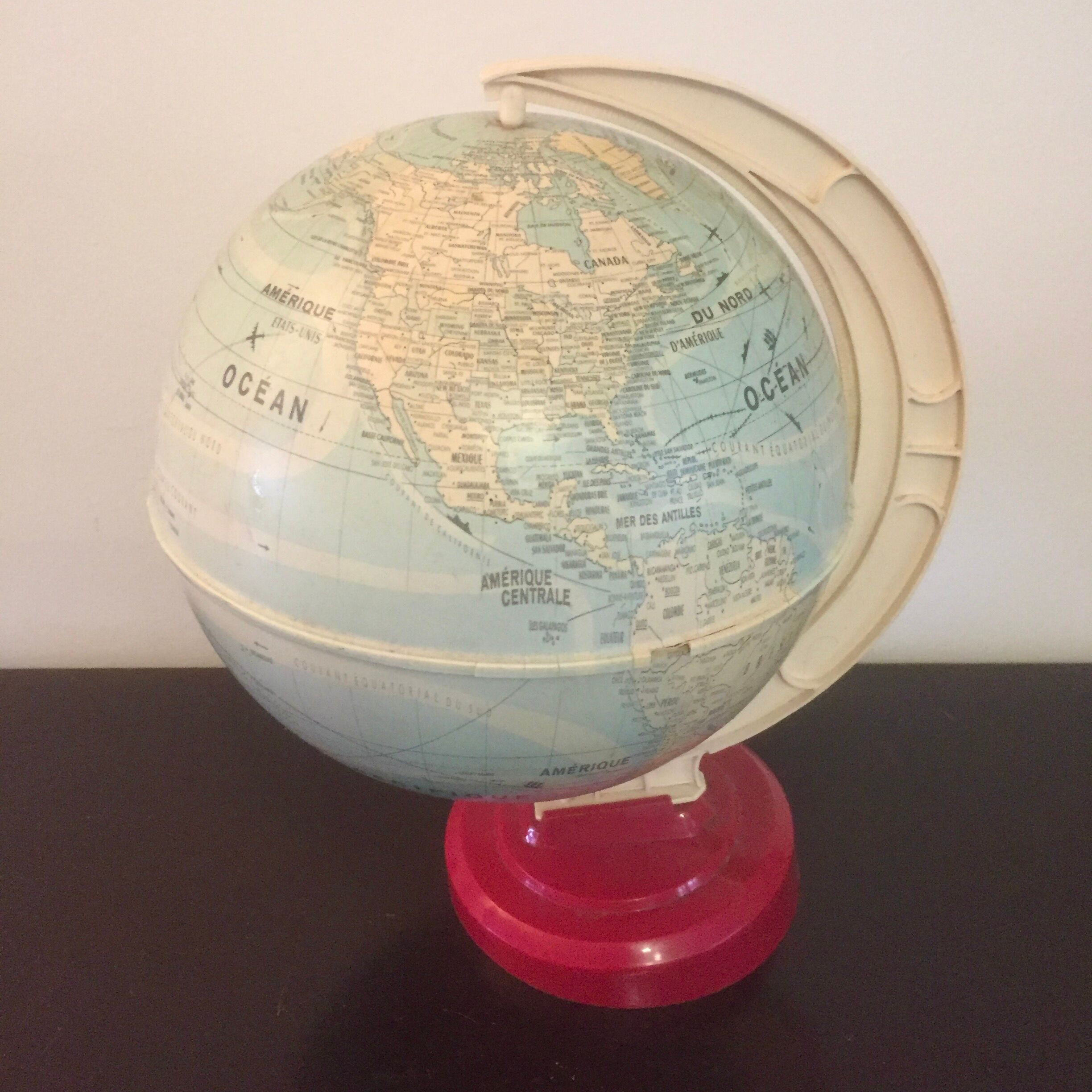 Globe - world map - vintage 50/60 - west germany - plastic