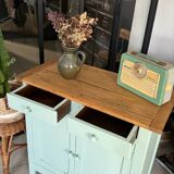 Ancien buffet parisien vert amande