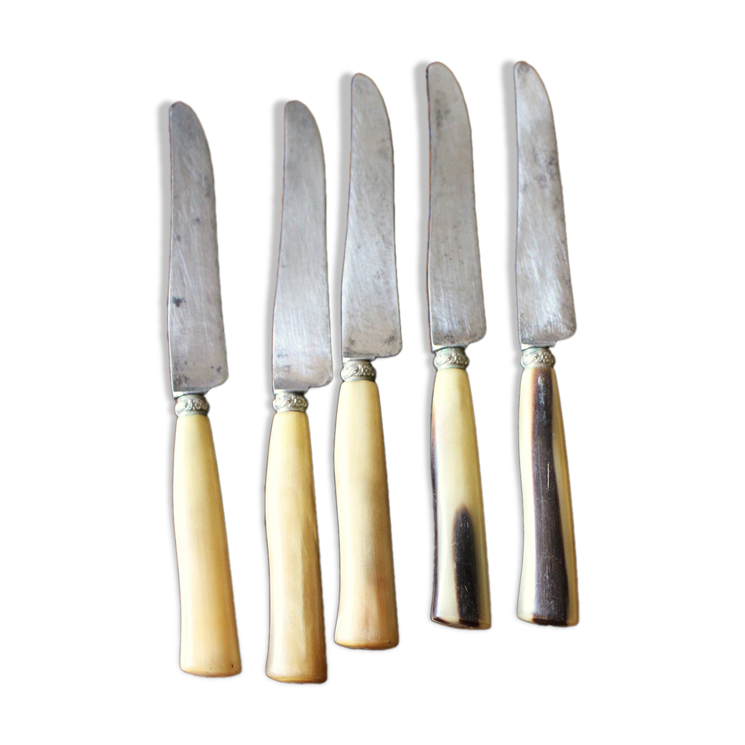 A set of 5 small Duvert Frères knives