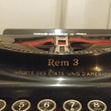 Typewriter Remington Rem 3