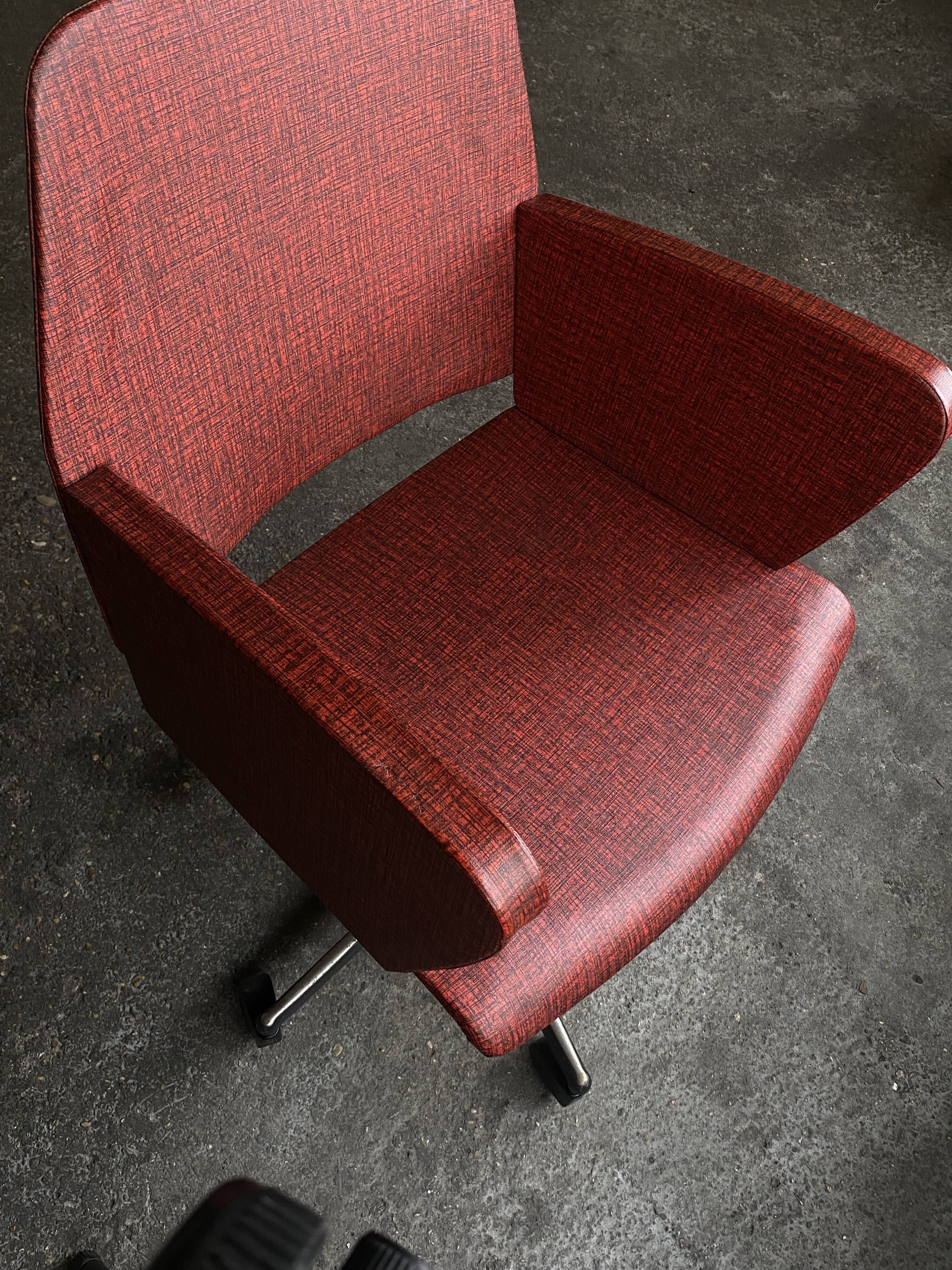 Vintage adjustable office chair – red faux leather, 1960-70s