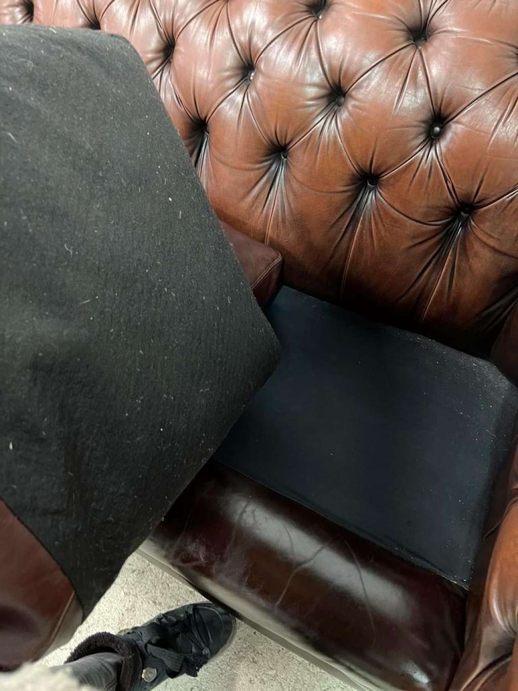 Canapé chesterfield en cuir vintage