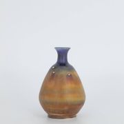 Petit vase de collection scandinave moderne du milieu du siècle en grès bleu et marron par Gunnar Borg