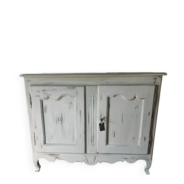 Buffet ancien patiné blanc