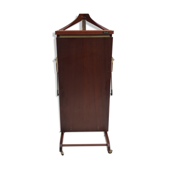 Valet stand