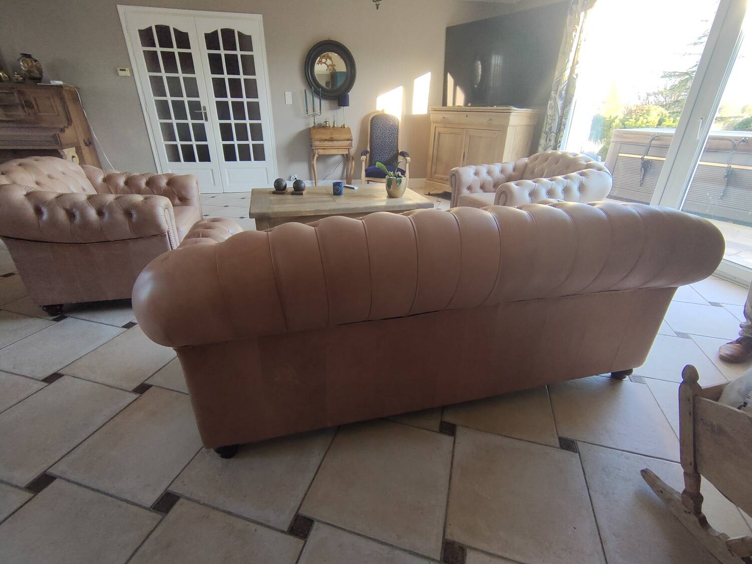 Salon trois pièces chesterfield