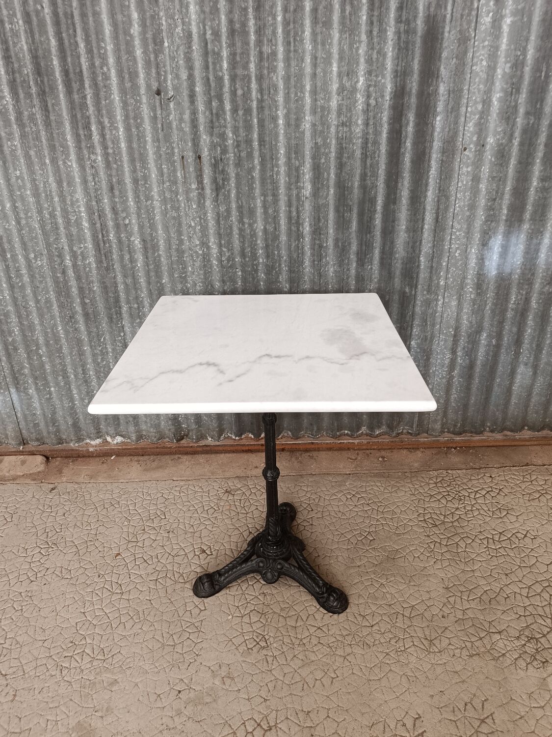 Vintage bar / bistro table in cast iron and marble