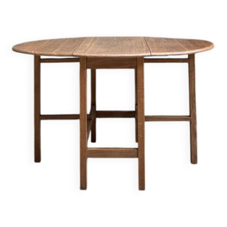 Oval drop-leaf coffee table (renovated)