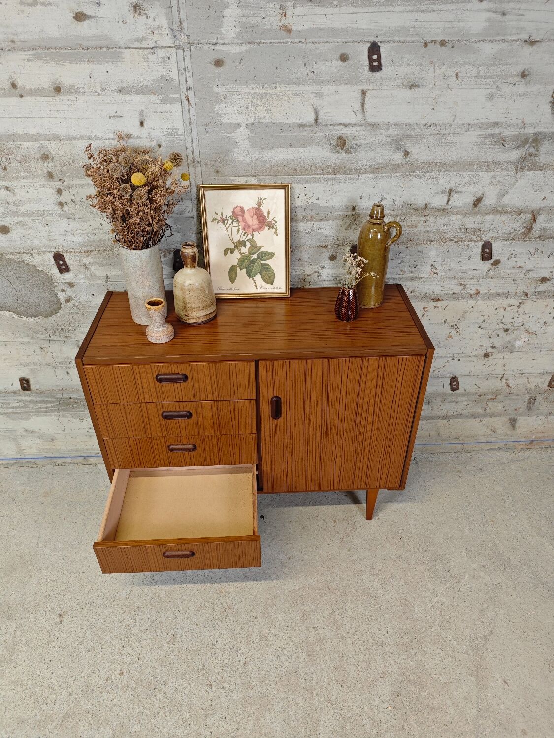 Vintage buffet