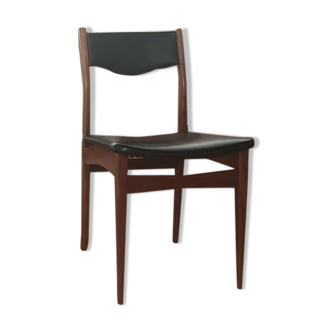 6 Scandinavian style chairs