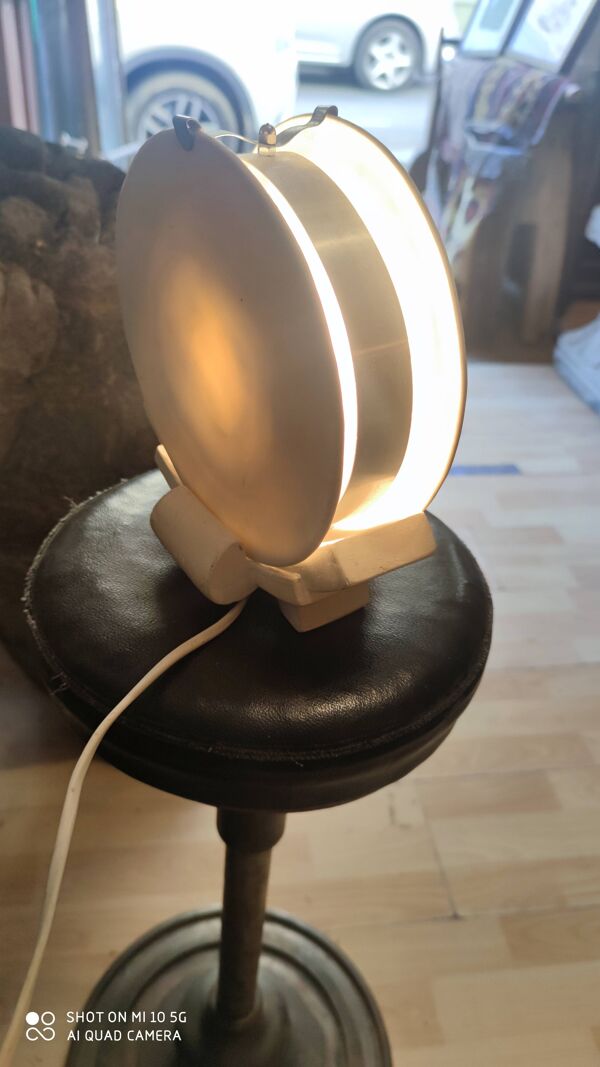 Lampe lithophanie en biscuit et stuc style arts décoratifs