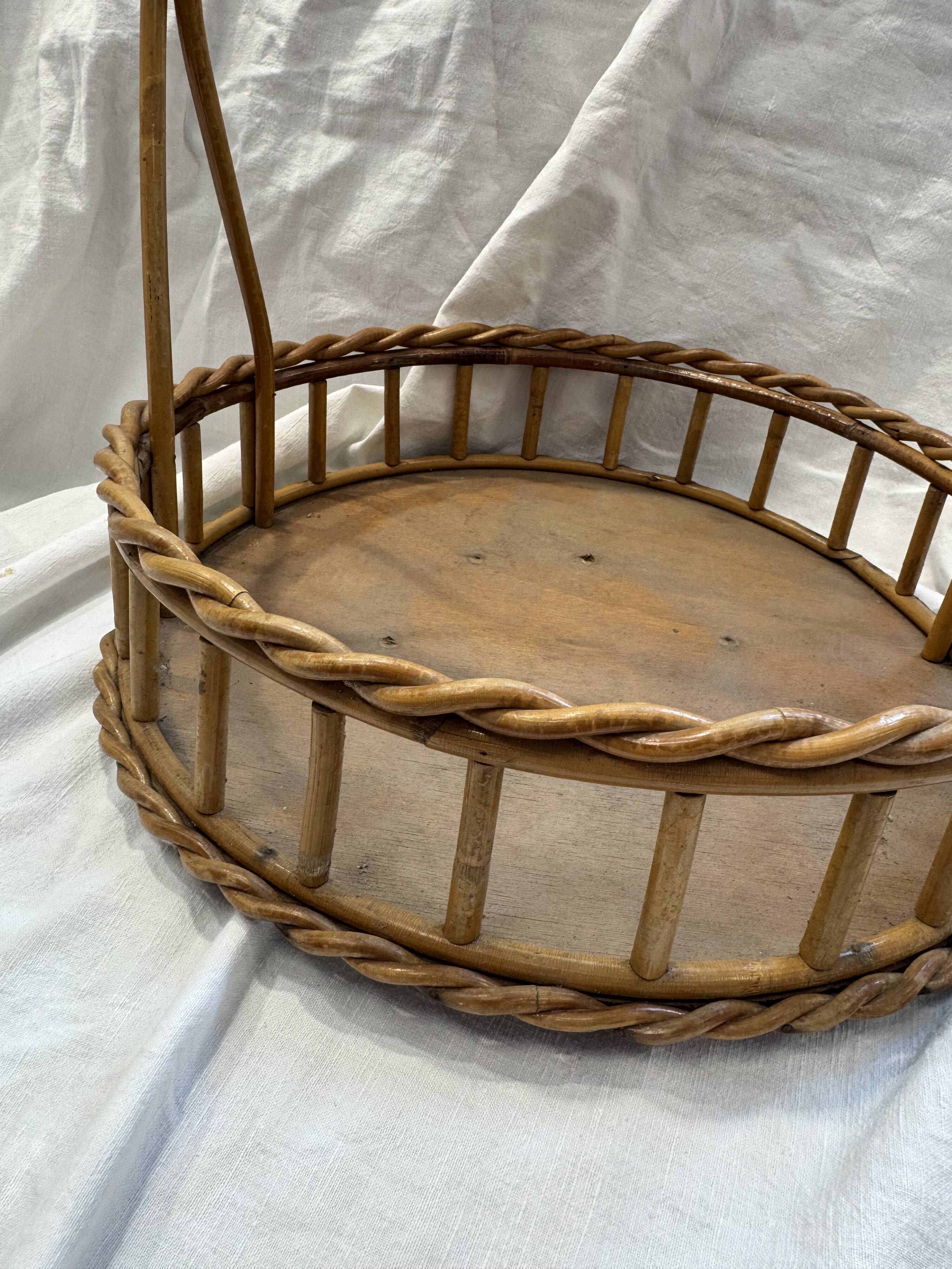 Panier en osier marron