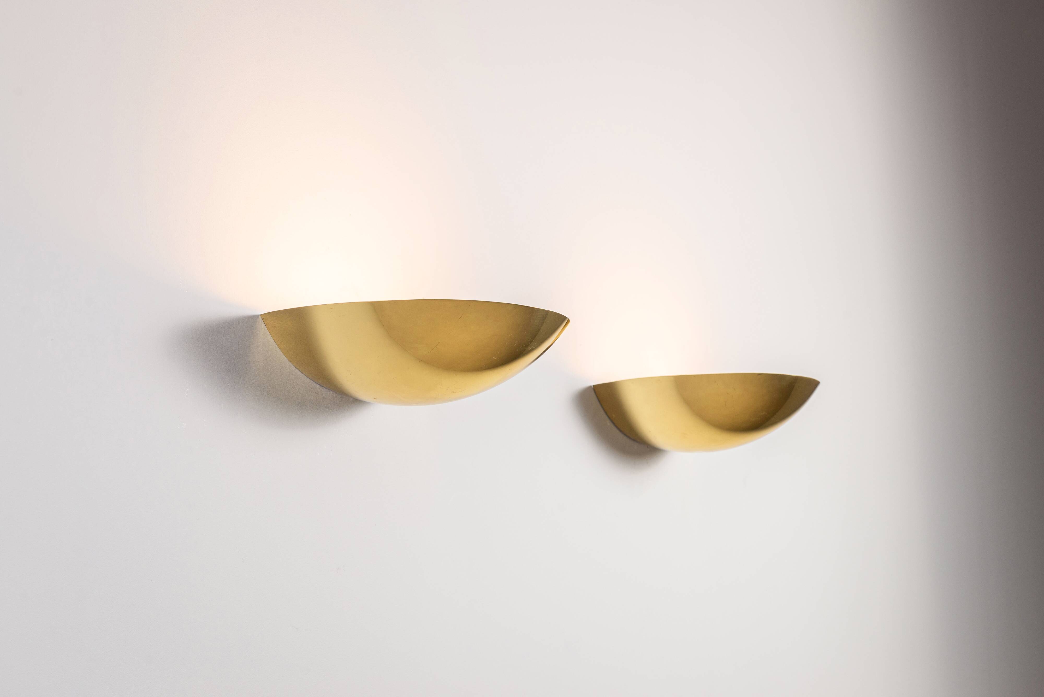 Pair of J.T. Kalmar model 8029 uplighters