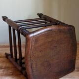 Tabouret en bois massif tourné