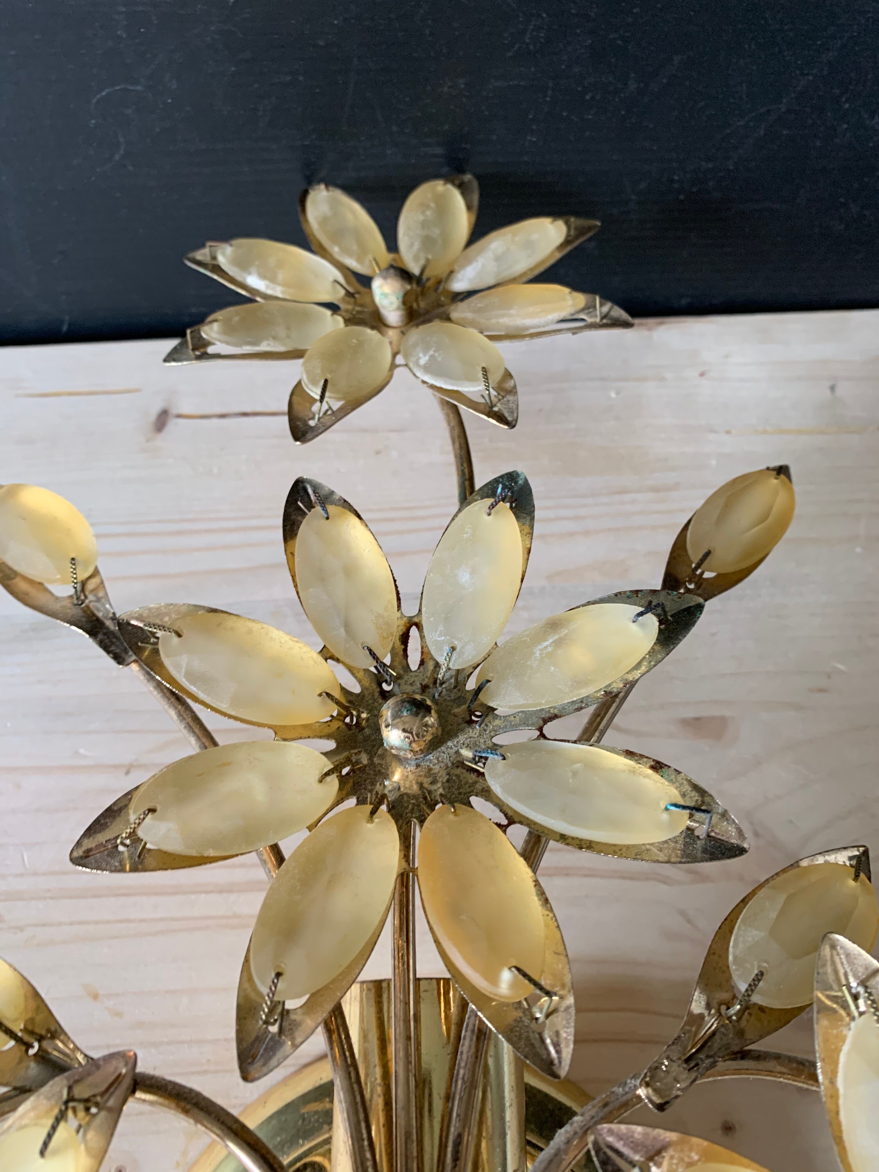 Wall lamp flowers gilded