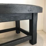 Table basse ronde finition bois brulé, shou-sugi-ban