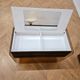 Commode / coiffeuse et chevet en plexiglass