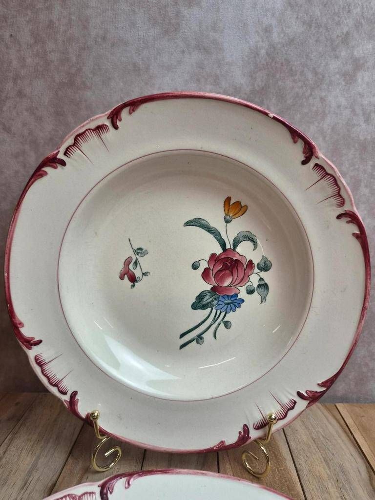 2 deep plates Longchamp Velars – ironstone – old floral pattern