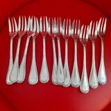 12 Christofle cake spoons. Ribbon template.