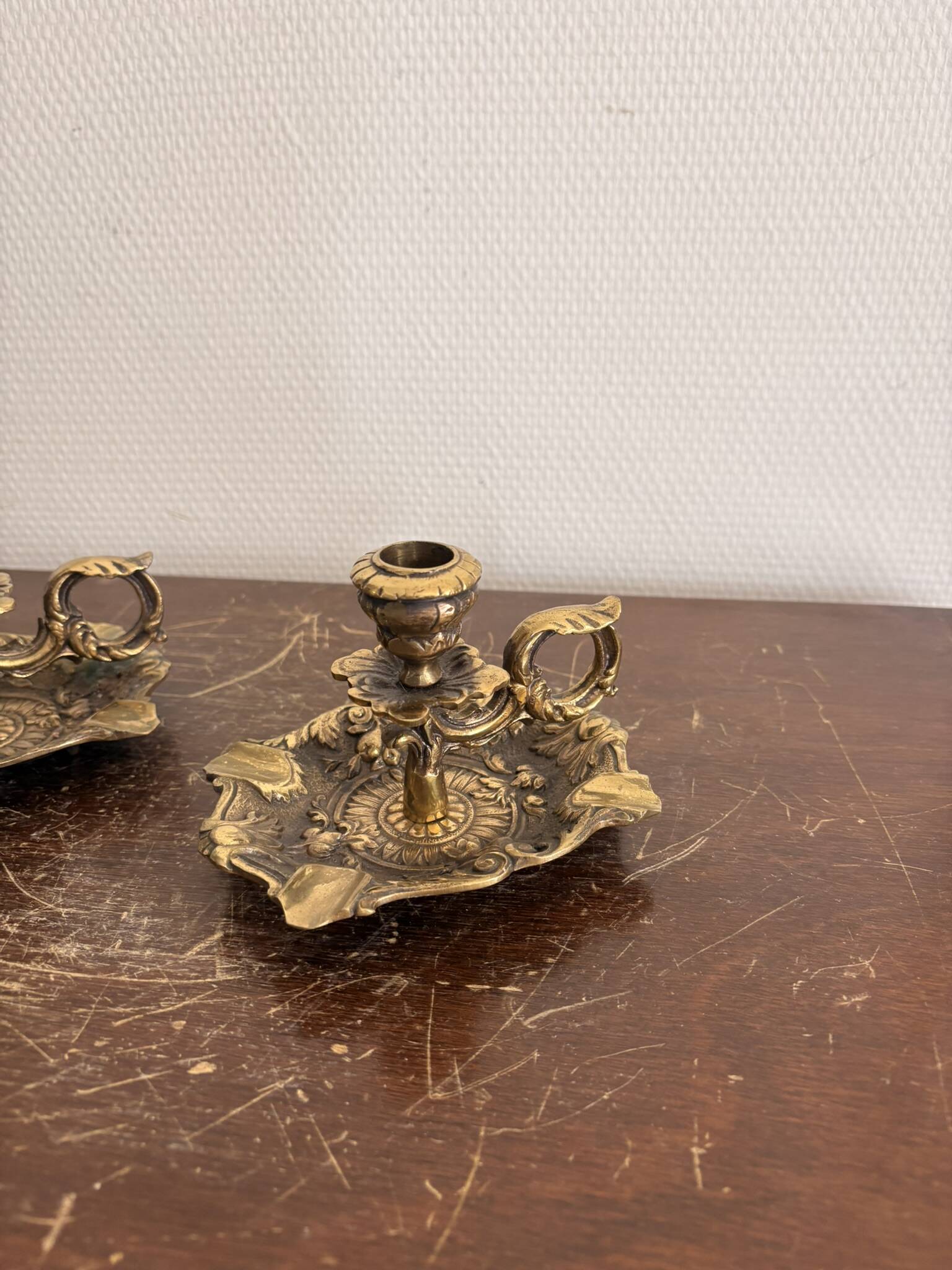Paire Bougeoir Table Main Rat de cave Rococo Louis XV