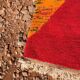 En provenance de Boujaad, ces tapis sont comparés à un tableau et sont admi