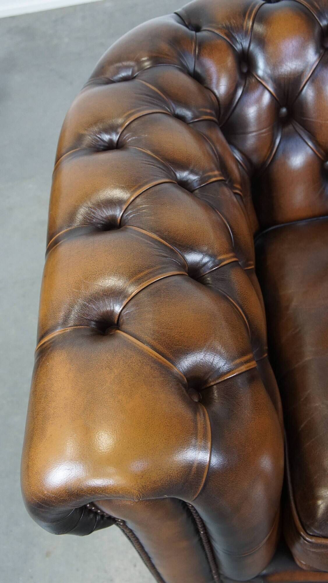 Classic Genuine Leather English Chesterfield Armchair in Good Condition