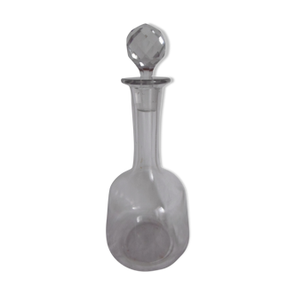 Carafe en vert avec bouchon en cristal