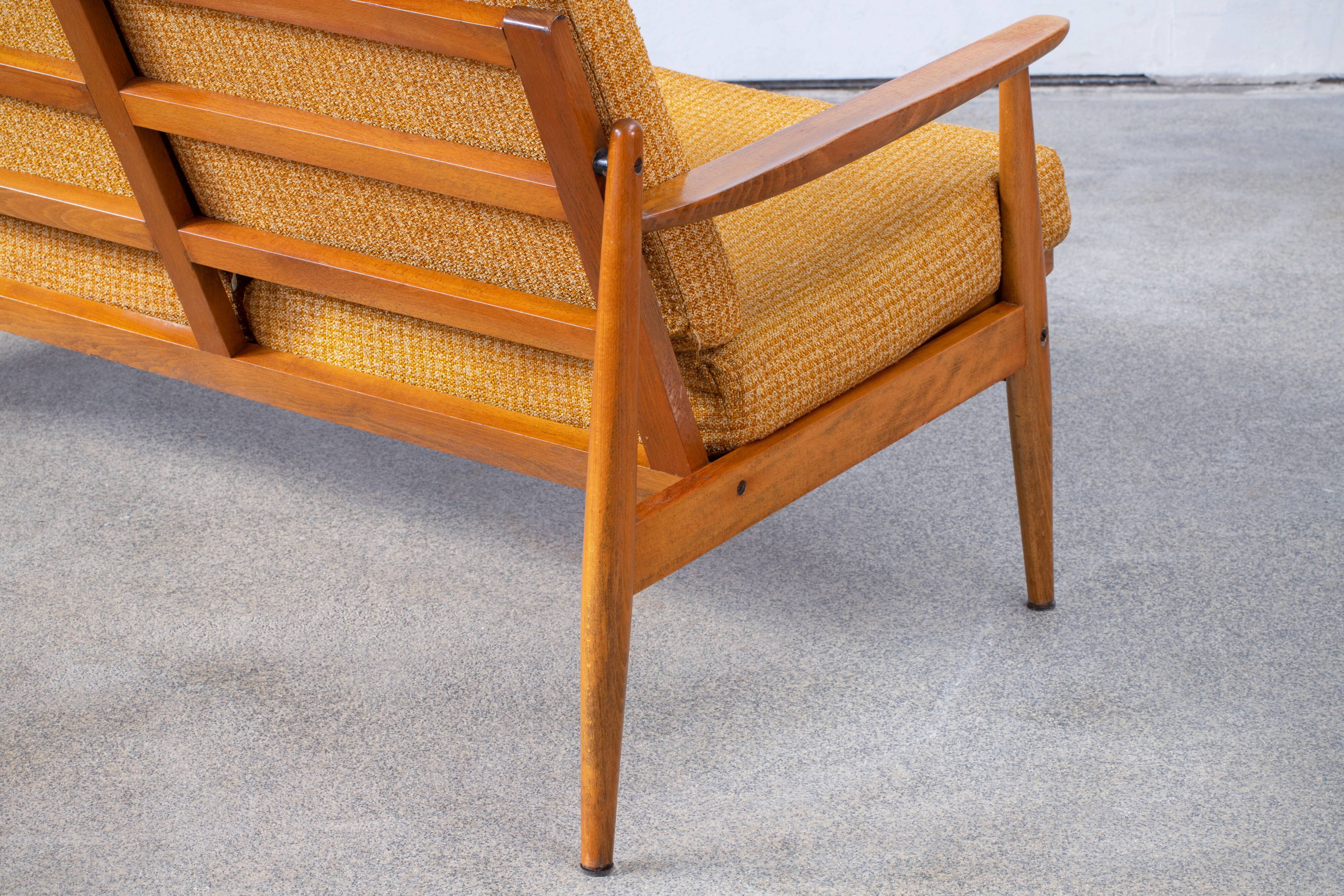 Vintage Scandinavian Sofa – 174.5 cm